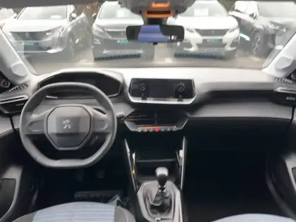 Photo 11 Peugeot 208  PureTech 75 S&S BVM5