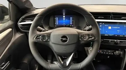 Photo 12 Opel Corsa  1.2 Turbo Hybrid 110 ch e-DCT6