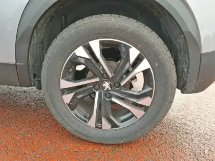 Photo 12 Peugeot 2008  BlueHDi 130 S&S EAT8