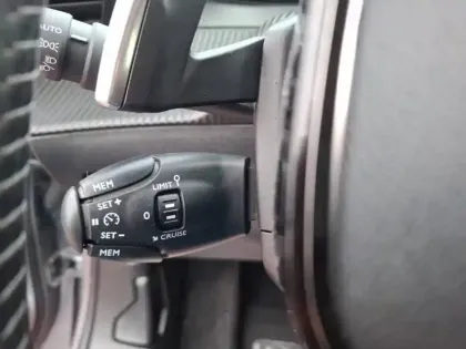 Photo 19 Peugeot 2008  BlueHDi 130 S&S EAT8