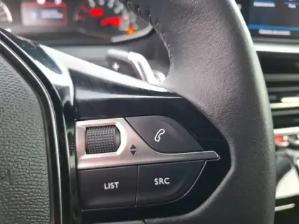 Photo 29 Peugeot 2008  BlueHDi 130 S&S EAT8