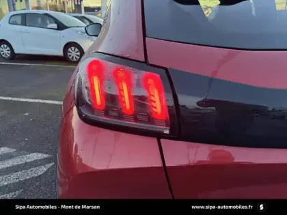 Photo 27 Peugeot 208  PureTech 100 S&S EAT8