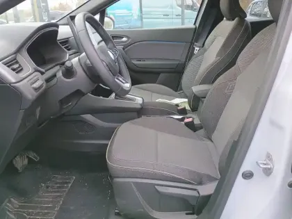 Photo 12 Renault Captur  E-Tech full hybrid 145 ch