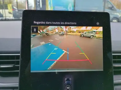 Photo 18 Renault Captur  E-Tech full hybrid 145 ch