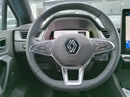 Photo 13 Renault Captur  E-Tech full hybrid 145 ch