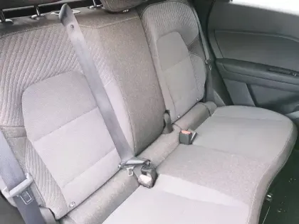 Photo 14 Renault Captur  E-Tech full hybrid 145 ch