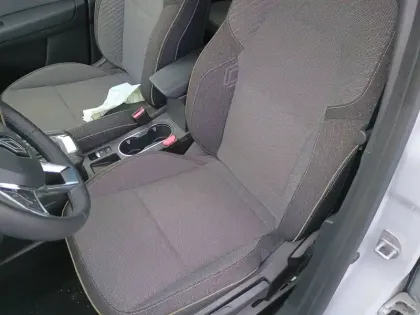 Photo 8 Renault Captur  E-Tech full hybrid 145 ch