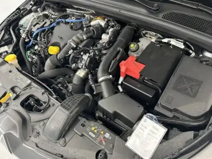 Photo 21 Renault Clio  Blue dCi 100 ch GSR2