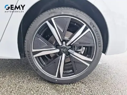 Photo 10 Peugeot 308  PHEV 180 e-EAT8