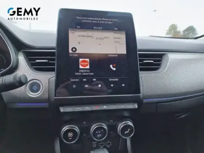 Photo 15 Renault Arkana  E-Tech hybride 145 - 22