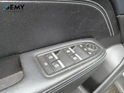 Photo 11 Renault Arkana  E-Tech hybride 145 - 22