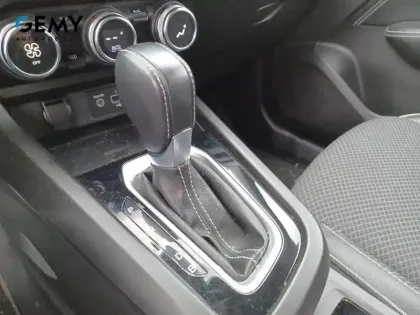 Photo 16 Renault Arkana  E-Tech hybride 145 - 22