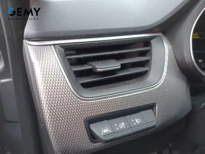 Photo 12 Renault Arkana  E-Tech hybride 145 - 22