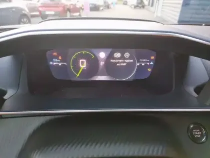 Photo 9 Peugeot 2008  PureTech 130 S&S EAT8