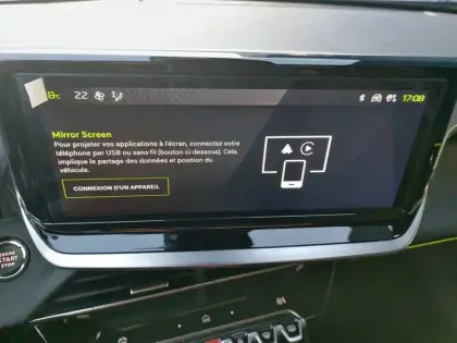 Photo 17 Peugeot 2008  PureTech 130 S&S EAT8