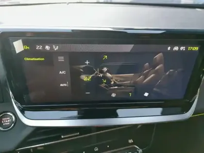 Photo 19 Peugeot 2008  PureTech 130 S&S EAT8