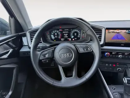 Photo 11 Audi A1  Sportback 30 TFSI 110 ch S tronic 7