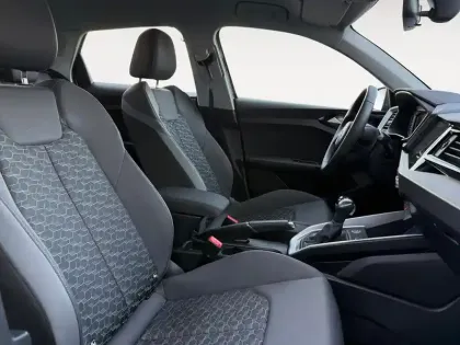 Photo 10 Audi A1  Sportback 30 TFSI 110 ch S tronic 7