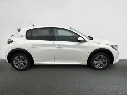 Photo 33 Peugeot 208  Electrique 50 kWh 136ch