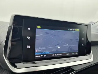 Photo 20 Peugeot 208  Electrique 50 kWh 136ch