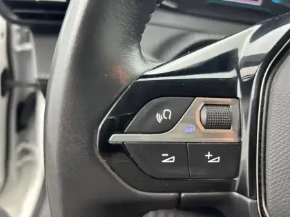 Photo 53 Peugeot 208  Electrique 50 kWh 136ch