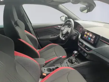 Photo 14 Skoda Kamiq  1.0 TSI Evo 110 ch DSG7