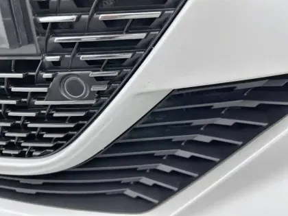 Photo 14 Peugeot 208  PureTech 100 S&S EAT8