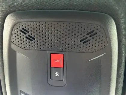 Photo 28 Peugeot 208  PureTech 100 S&S EAT8