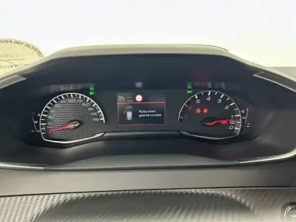 Photo 32 Peugeot 208  BlueHDi 100 S&S BVM6