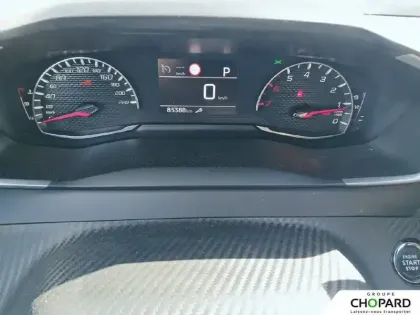 Photo 18 Peugeot 2008  BlueHDi 130 S&S EAT8