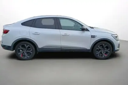 Photo 5 Renault Arkana  E-Tech hybride 145