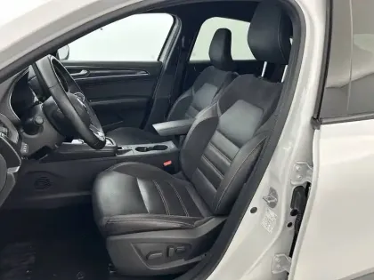 Photo 17 Renault Arkana  E-Tech hybride 145