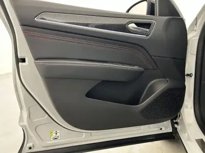 Photo 19 Renault Arkana  E-Tech hybride 145