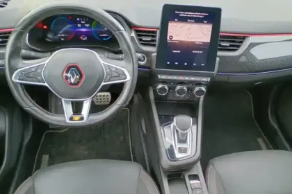 Photo 8 Renault Arkana  E-Tech hybride 145