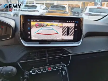 Photo 15 Peugeot 208  Hybrid 100 e-DCS6