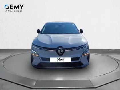 Photo 65 Renault Megane  E-Tech 220 ch autonomie confort AC22