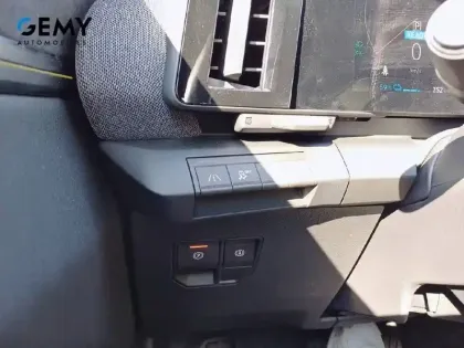 Photo 10 Renault Megane  E-Tech 220 ch autonomie confort AC22