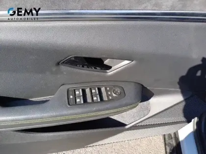 Photo 9 Renault Megane  E-Tech 220 ch autonomie confort AC22