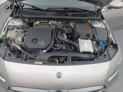 Photo 14 Mercedes Classe A  200 7G-DCT