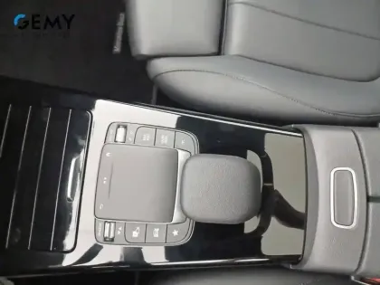 Photo 19 Mercedes Classe A  200 7G-DCT