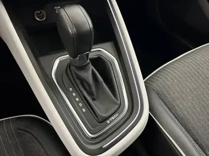 Photo 22 Renault Clio  E-Tech 140 - 21N