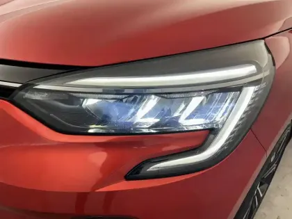 Photo 29 Renault Clio  E-Tech 140 - 21N