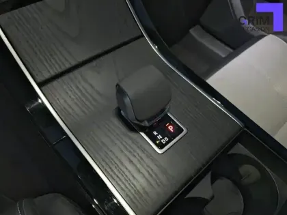 Photo 9 Land rover Range Rover Velar  2.0L P400e PHEV 404ch