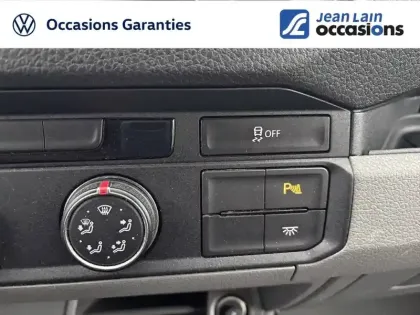 Photo 62 Volkswagen Crafter  VAN 35 L3H3 2.0 TDI 140 CH BVA