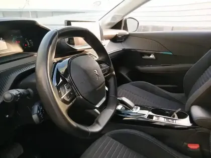 Photo 35 Peugeot 208 Gén. II Ph1 NG Style 5