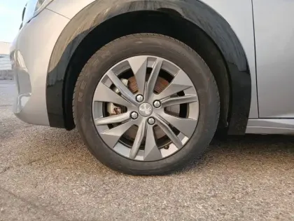 Photo 32 Peugeot 208 Gén. II Ph1 NG Style 5