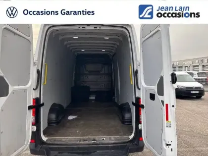 Photo 53 Volkswagen Crafter  VAN 35 L4H3 2.0 TDI 140 CH BVA