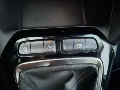 Photo 11 Opel Corsa  1.2 Turbo 100 ch BVM6