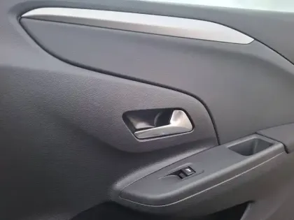 Photo 1 Opel Corsa  1.2 Turbo 100 ch BVM6