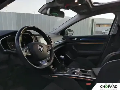 Photo 14 Renault Megane Mégane IV Berline TCe 160 FAP